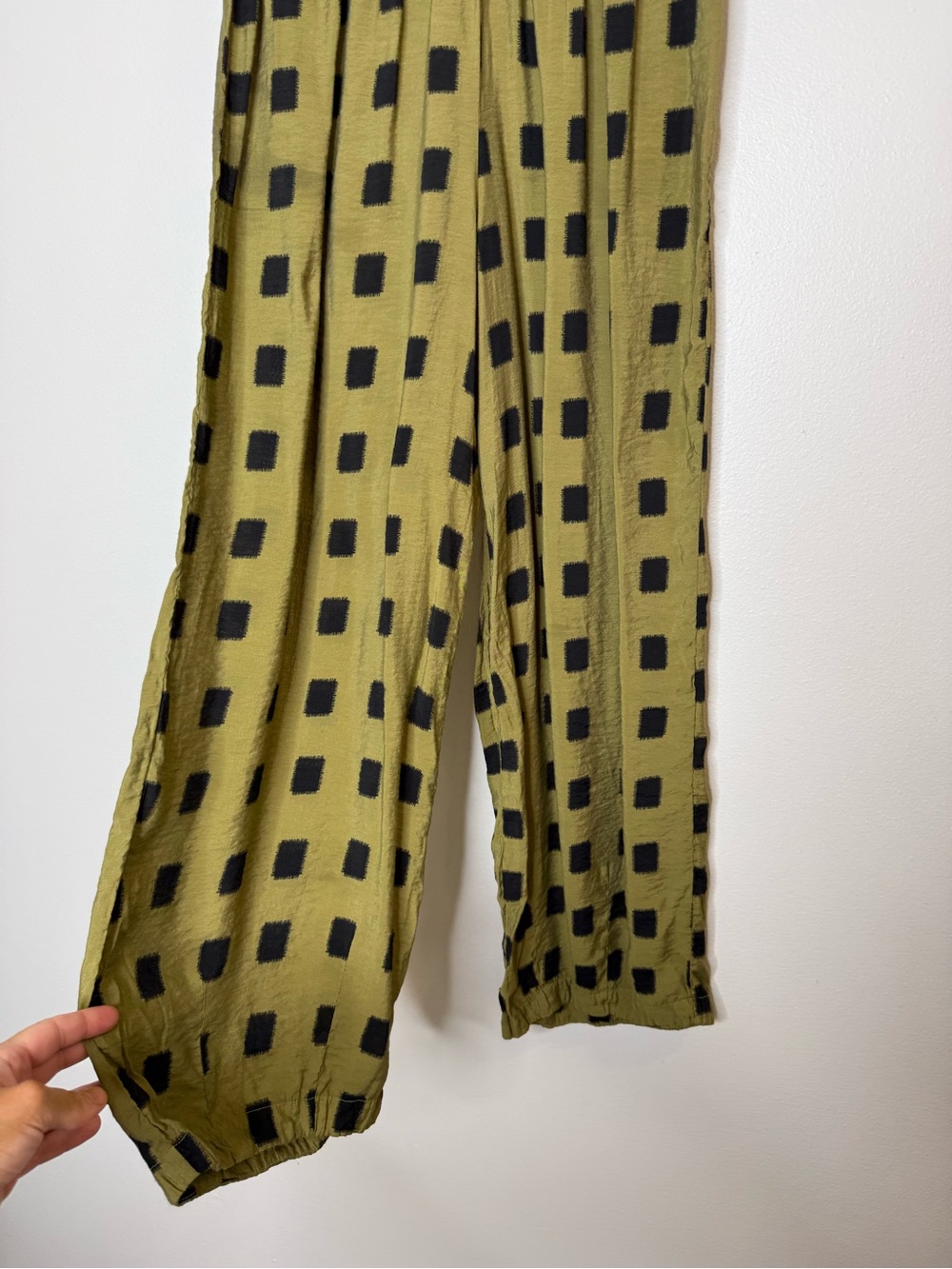 Cut Loose Cropped Pants with Darks Barrel Balloon Leg Geometrical Print green xs - Picture 4 of 11